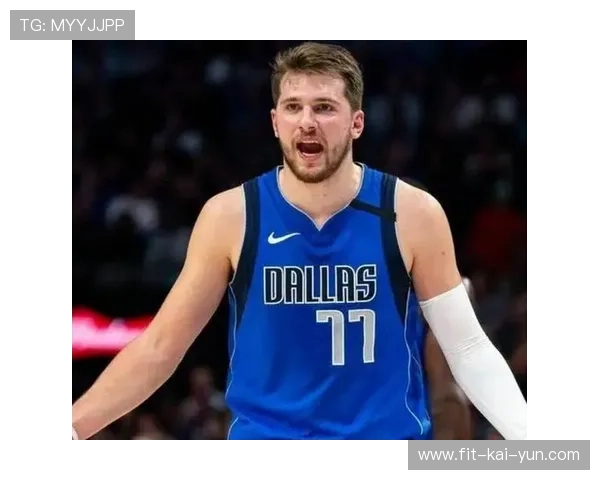 东契奇精准突破，独行侠稳步推进进攻